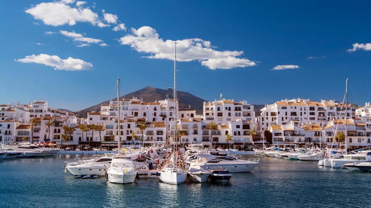 Oleholidays 305 Romana Playa Primera Linea Playa Marbella 0*,  Španělsko